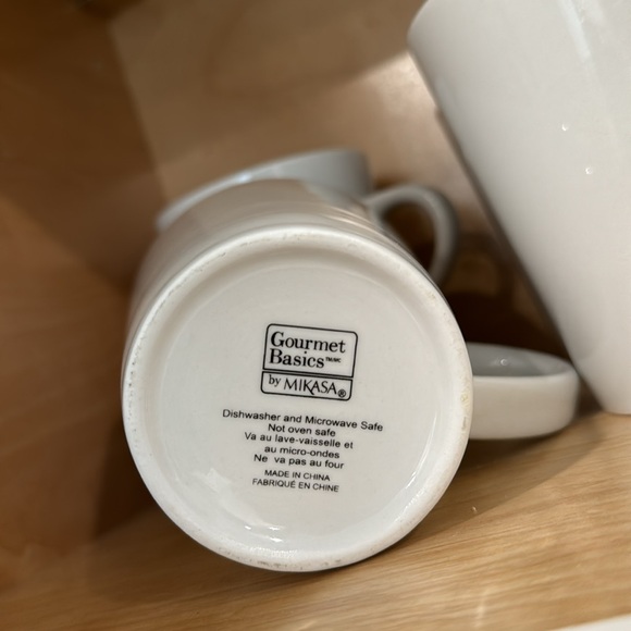 White Mugs x4 | Gourmet Basics by Mikasa - Picture 4 of 7